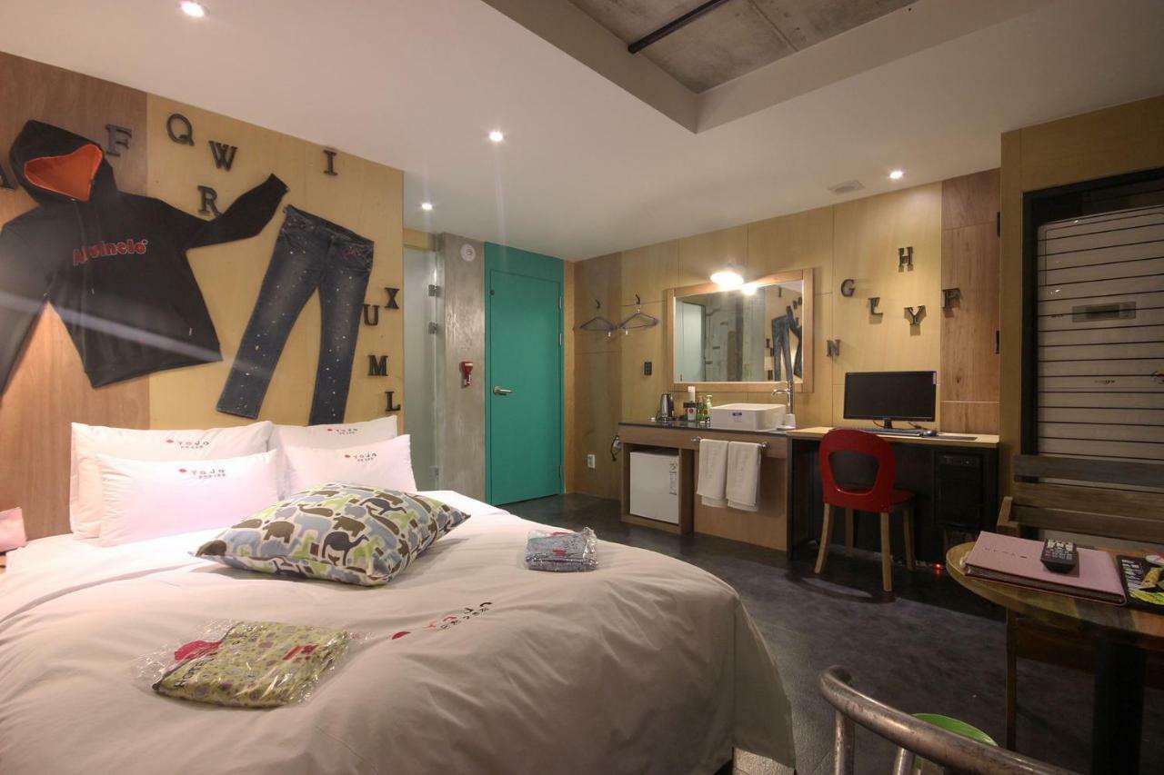 Hotel Yaja Dongnae Busan Bagian luar foto