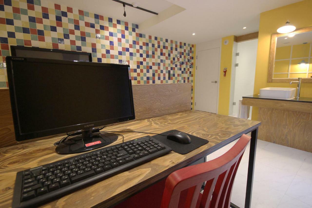 Hotel Yaja Dongnae Busan Bagian luar foto