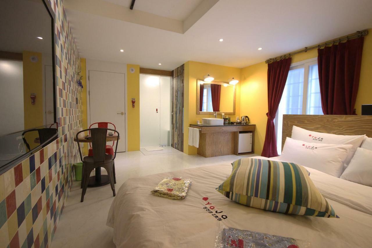 Hotel Yaja Dongnae Busan Bagian luar foto