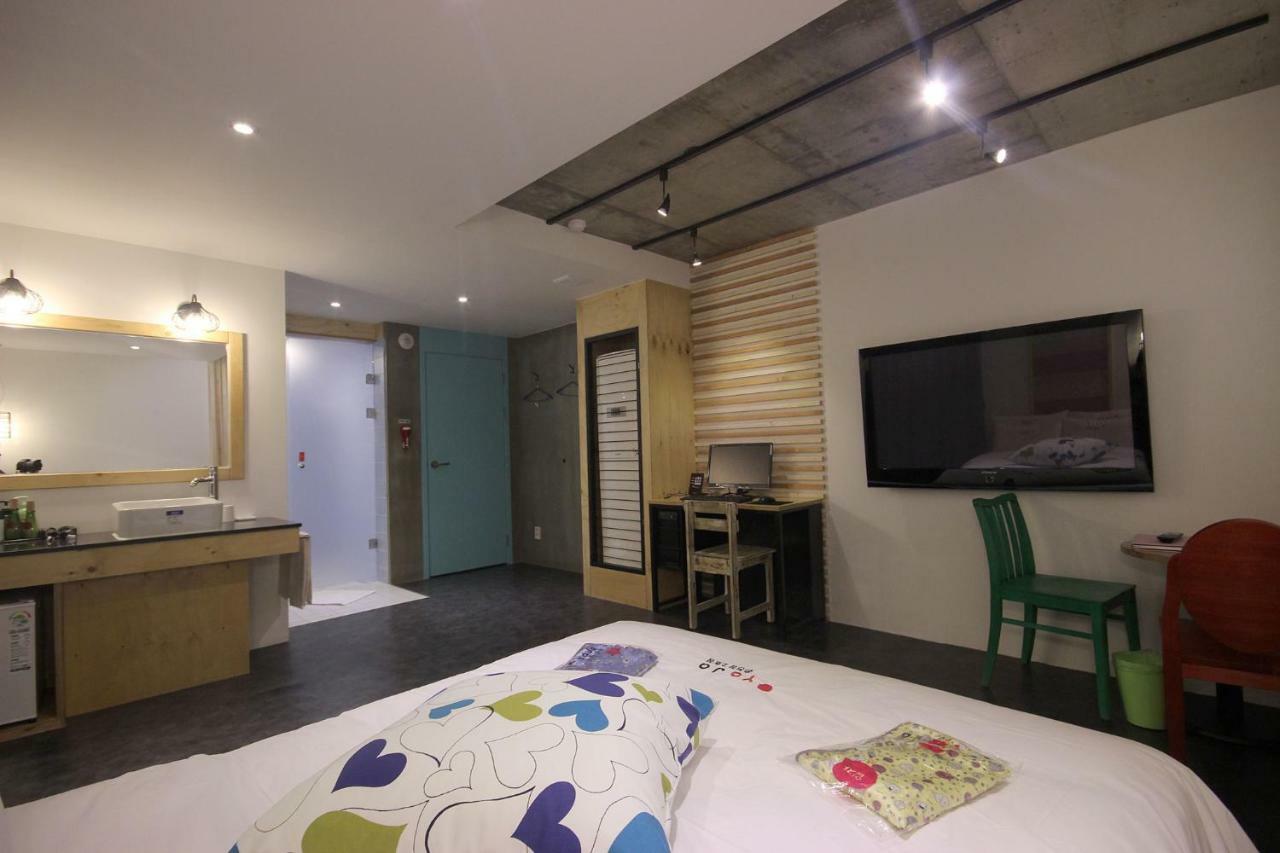 Hotel Yaja Dongnae Busan Bagian luar foto