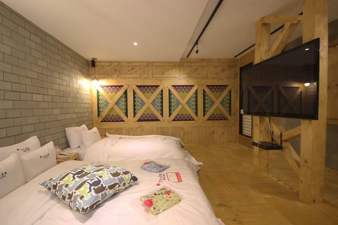 Hotel Yaja Dongnae Busan Bagian luar foto