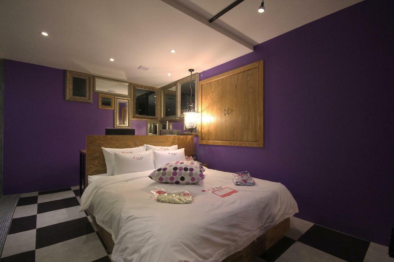 Hotel Yaja Dongnae Busan Bagian luar foto